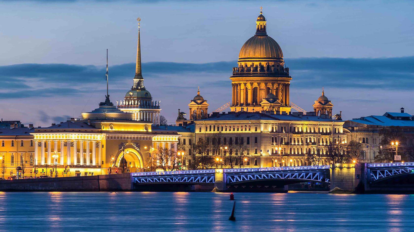 Автобусный тур Санкт-Петербург - Кронштадт - Петергоф, выезд из Минскa, Борисовa, Орши, Витебскa