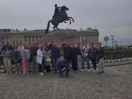 Тур Санкт-Петербург - Петергоф - Царское Село - Павловск* - Фото 2 Медный всадник