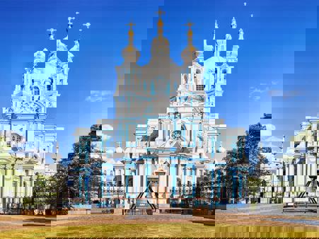 Тур Санкт-Петербург - Петергоф - Царское Село - Павловск* - Фото 9 Смольный собор