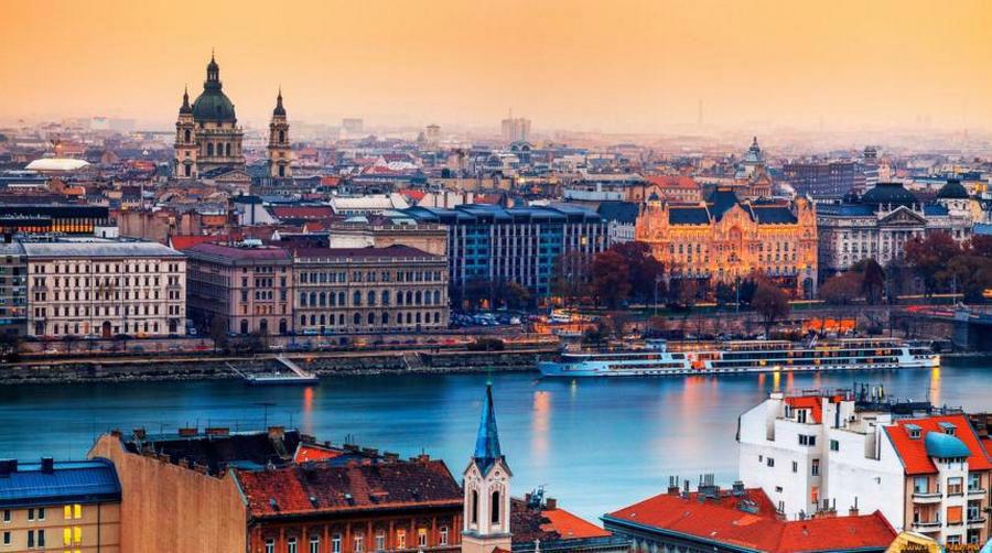 Автобусный тур Будапешт - Вена - Дрезден* - Прага, выезд из Минскa