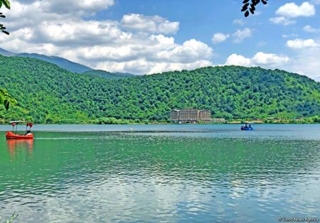 Тур Баку - заповедник Гобустан - Шахдаг - Сумгаит - Фото 3